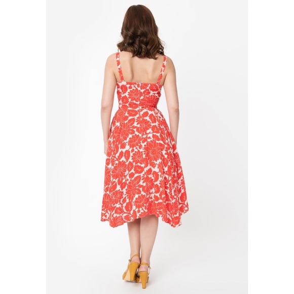*SOLD* Bernie Dexter Vera Dress in Dahlia Rosas - Picture 5 of 6